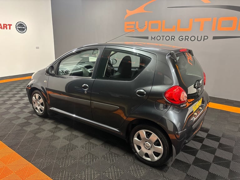 2006 Toyota AYGO 1.0 VVT-i + 5dr MMT HATCHBACK Petrol Automatic