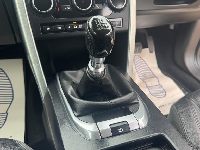 2017 Land Rover Discovery Sport 2.0 TD4 SE Tech 4WD Euro 6 (s/s) 5dr ESTATE Diesel Manual