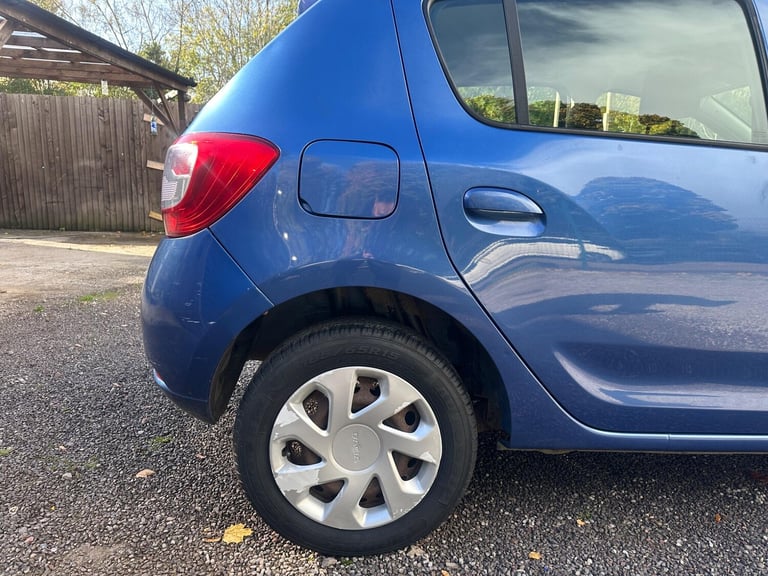 2013 Dacia Sandero 0.9 TCe Laureate Euro 5 5dr HATCHBACK Petrol Manual
