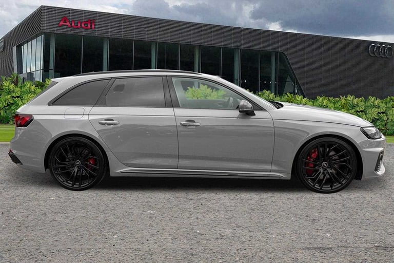 2023 Audi RS4 RS 4 TFSI Quattro Carbon Black 5dr Tiptronic ESTATE PETROL Automatic