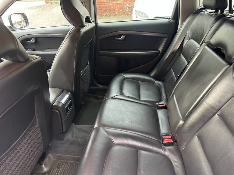 2014 Volvo XC70 D5 [215] SE Lux 5dr AWD Geartronic ESTATE DIESEL Automatic