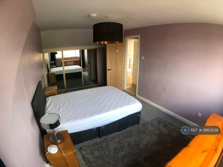 6 bedroom house in Stanshaw Close, Bristol, BS16 (6 bed) (#2663539)