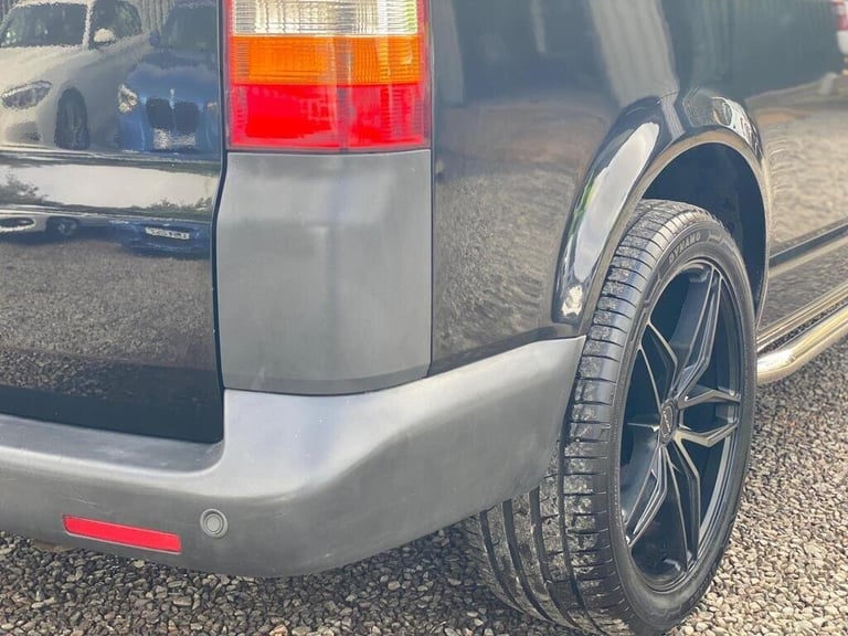 2006 Volkswagen Transporter 2.5 TDi T32 REAR LONGUE-5 BELTS-20 inch ALLOYS-PRIVATE PLATE MOTORHOM...