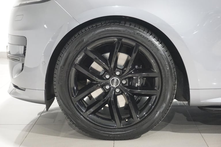 2023 Land Rover Range Rover Sport 3.0 D300 MHEV Dynamic SE SUV 5dr Diesel Auto 4WD Euro 6 (s/s) (...