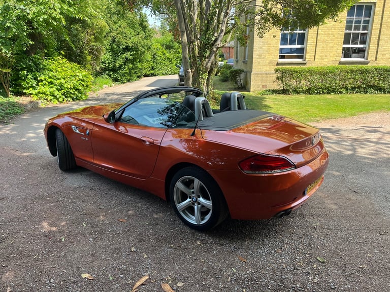 BMW Z4 LOW MILAGE ONE OWNER 6 SPEED MANUAL TWIN POWER TURBO 