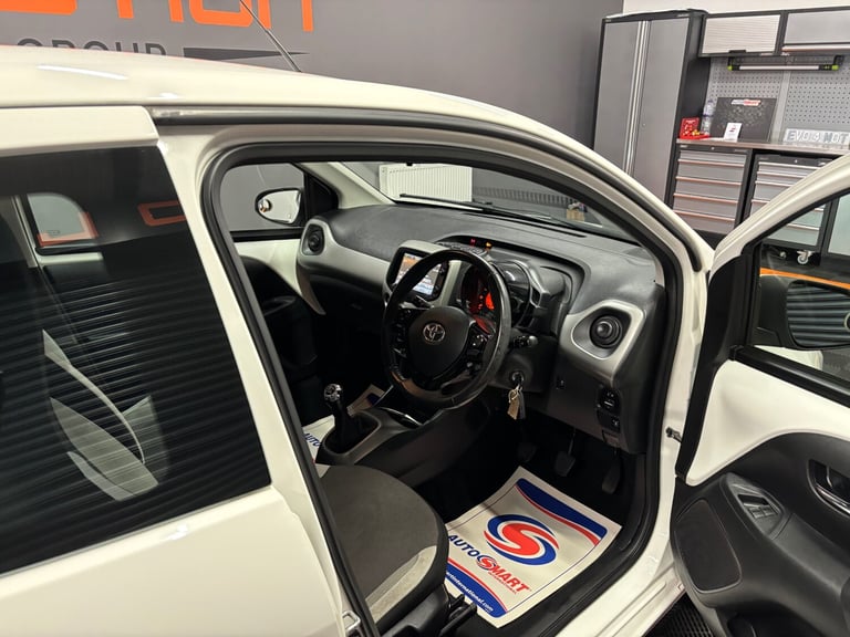 2018 Toyota AYGO 1.0 VVT-i X-Play 5dr HATCHBACK Petrol Manual