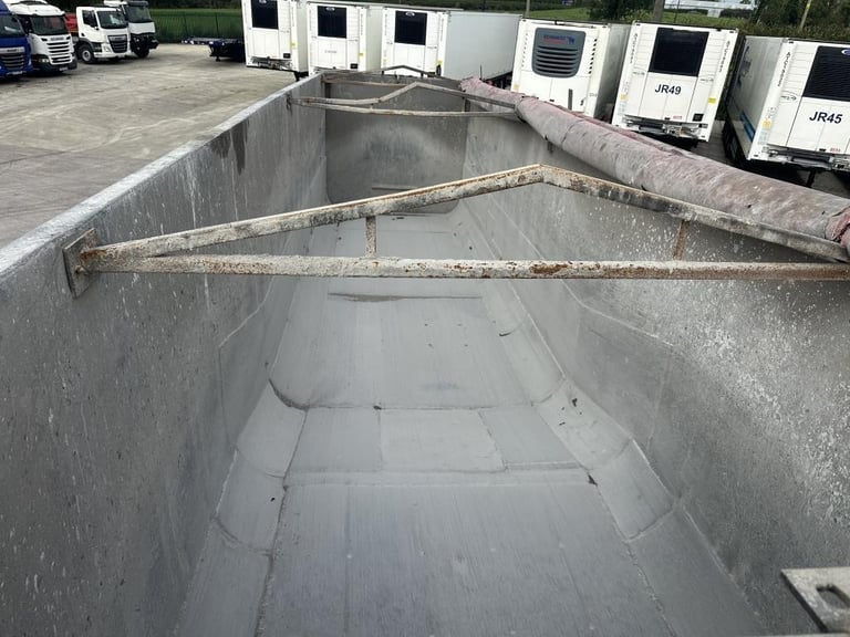 TOP TRAILERS ALUMINIUM TIPPING TRAILER 
