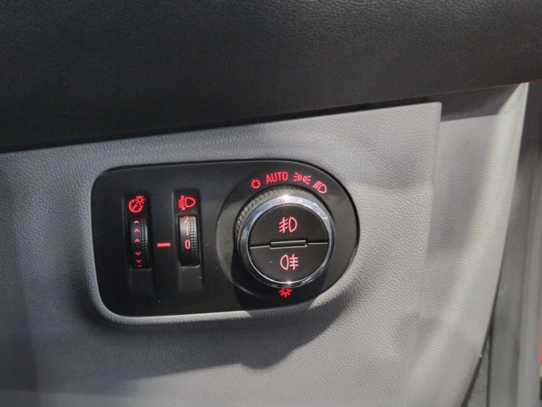 2016 Vauxhall Corsa 1.4T [100] ecoFLEX SE 5dr HATCHBACK Petrol Manual