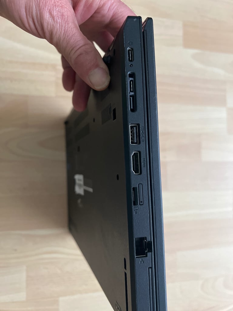  i5, up to 3,50 GHz 256GB SSD,  8 gb RAM - 256 gb ssd 