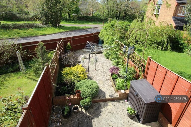 2 bedroom house in Gamekeepers Close, Swindon, SN25 (2 bed) (#2603478)