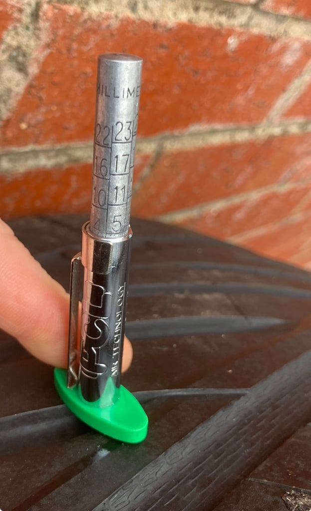 Pair of 275 40 20 XL Uniroyal Rainsport 5 4x4 XL Tyres 