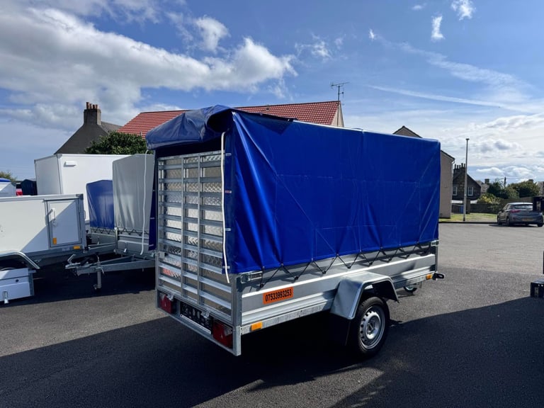 BRAND NEW 8,7ft x 4,2ft SINGLE AXLE TRAILER WITH FRAME AND COVER AND RAMP 750KG