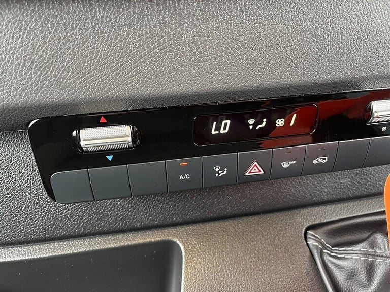 2022 Mercedes-Benz Sprinter 3.5t H1 Premium Van PANEL VAN DIESEL Manual