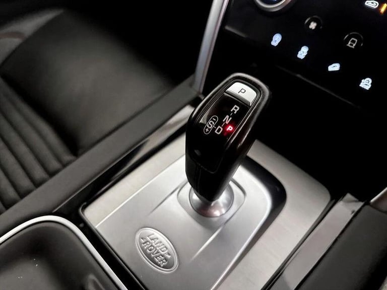 2021 Land Rover Discovery Sport 2.0 D200 MHEV R-Dynamic S Plus Auto 4WD Euro 6 (s/s) 5dr Automati...