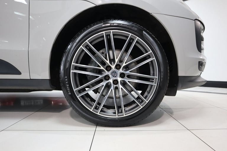 2019 D PORSCHE MACAN 3.0T V6 S SUV 5DR PETROL PDK 4WD EURO 6 (S/S) (354 PS)