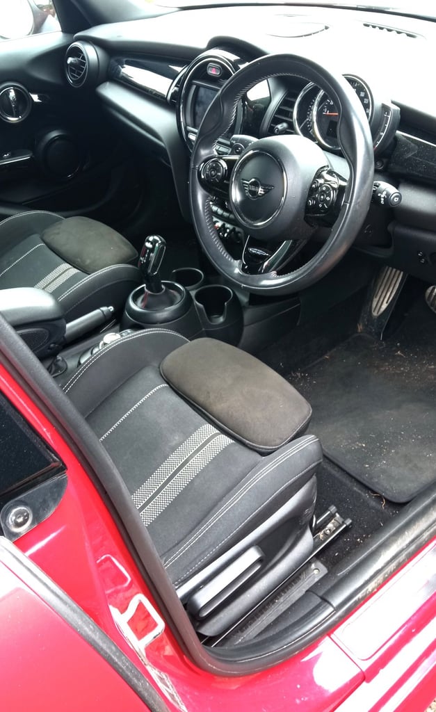 Mini Cooper S Steptronic Sport Auto 5 door 2018  Immaculate condition.