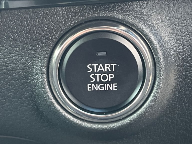  Mazda 3 2.5 E Skyactiv G Mhev Exclusive Line Hatchback 5dr Petrol Manual Euro