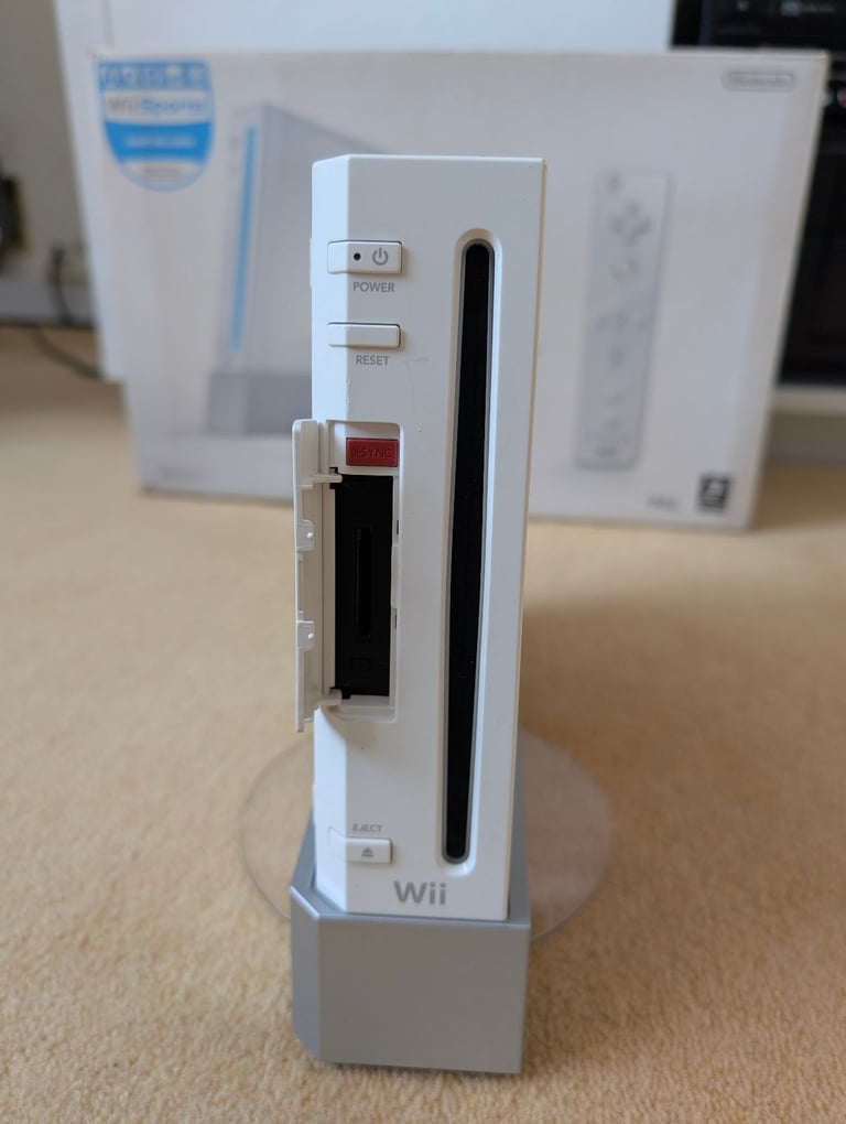 Nintendo Wii Games Console with Games Plus Balance Board White 