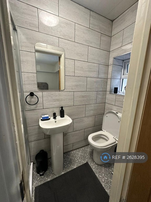 1 bedroom flat in William Street, Reading, RG1 (1 bed) (#2628395)