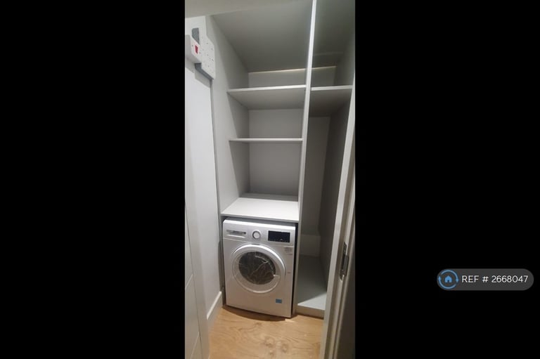 3 bedroom flat in Chatsworth Road, London, NW2 (3 bed) (#2668047)