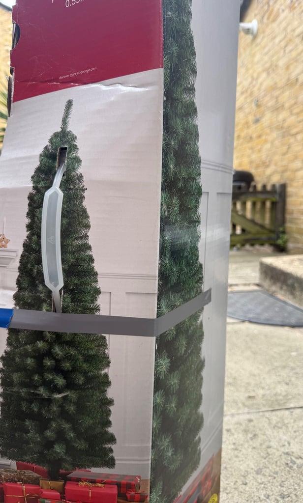 6ft Christmas tree