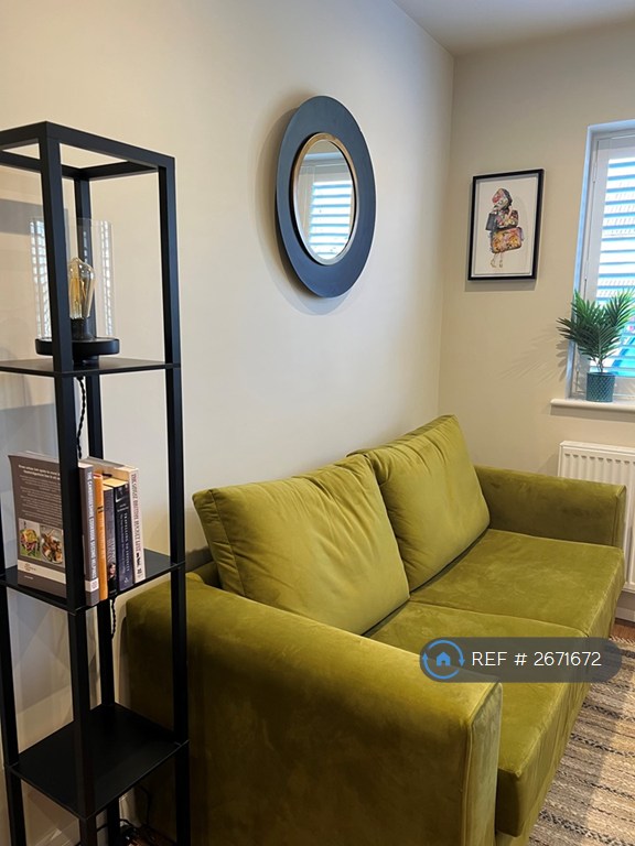 1 bedroom flat in Redfern Close, Cambridge, CB4 (1 bed) (#2671672)