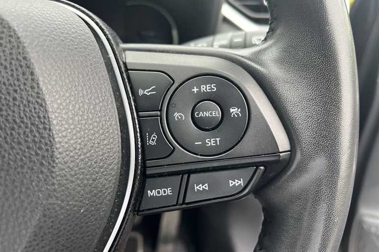 2019 Toyota RAV4 2.5 VVT-h Design SUV 5dr Petrol Hybrid CVT Euro 6 (s/s) (218 ps) SUV Hybrid Auto...