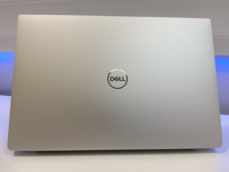 **DELL XPS 13 9380 - INTEL I7 8565U - 1TB SSD 16GB RAM - WINDOWS 11 - NEW BATTERY**