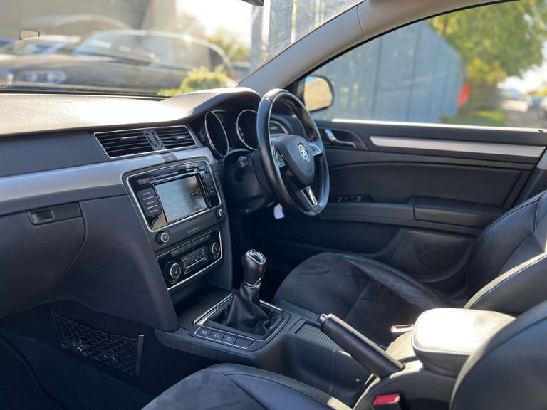 2014 Skoda Superb 1.6 TDI SE GreenLine III Estate 5dr Diesel Manual Euro 5 (s/s) (105 ps) Estate ...