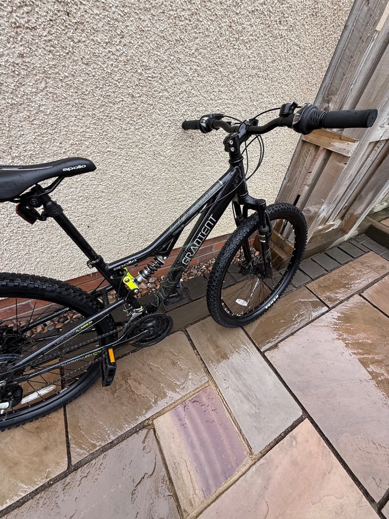 Apollo Slant 14 Inch Frame Mountain Bike Apollo Bike Mens Mountain