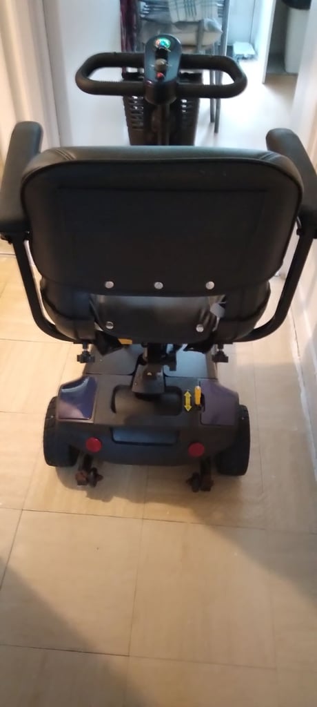 Mobility scooter