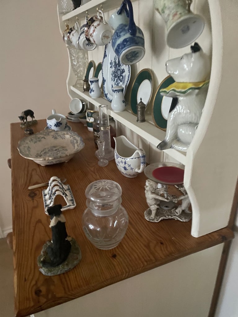 Painted pine vintage dresser.