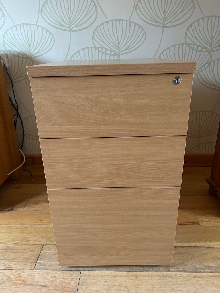 image for Filing cabinet 42cmx60x72