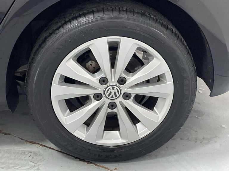 2017 Volkswagen Golf 1.6 TDI BlueMotion Tech SE Nav Hatchback 5dr Diesel Manual Euro 6 (s/s) (11 ...