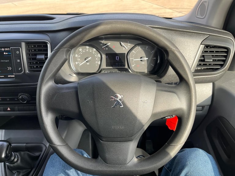 2019 Peugeot Expert 1.5 BlueHDi 1000 Professional Standard Panel Van MWB Euro 6 (s/s) 6dr PANEL V...