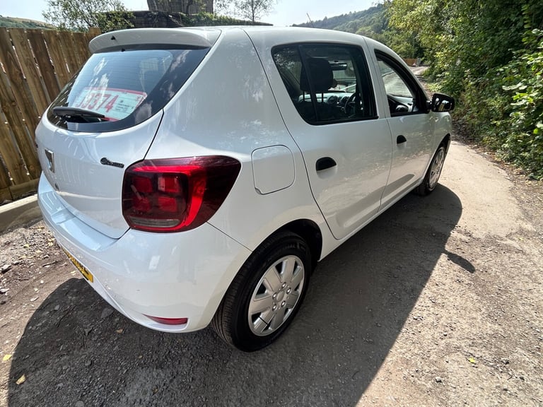 2017 Dacia Sandero 1.0 SCe Ambiance 5dr HATCHBACK Petrol Manual