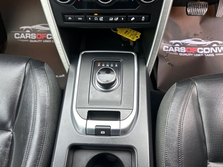 2017 Land Rover Discovery Sport 2.0 TD4 HSE SUV 5dr Diesel Auto 4WD Euro 6 (s/s) (180 ps) ESTATE ...