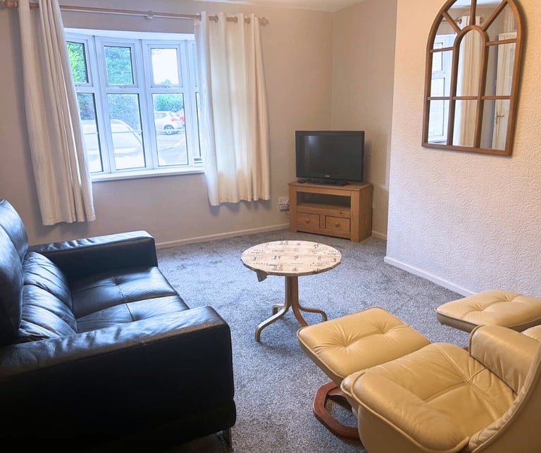 image for 2 Bed Semi House - Temporary Accommodation - Bills Included - Quiet Residential Area - Serviced