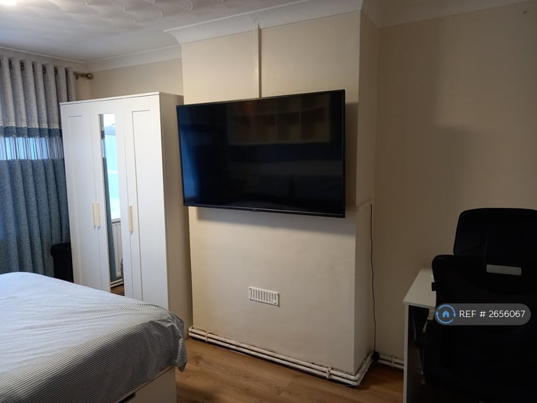 1 bedroom in Burnside Crescent, Sompting, Lancing, BN15 (#2656067)