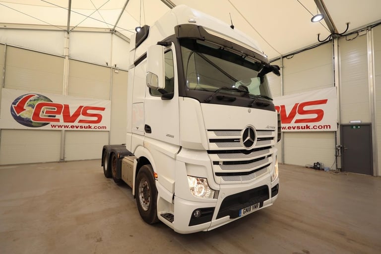 image for 2018 (18 PLATE) Mercedes Benz  ACTROS 2551 6x2 Euro 6 Tractor Units
