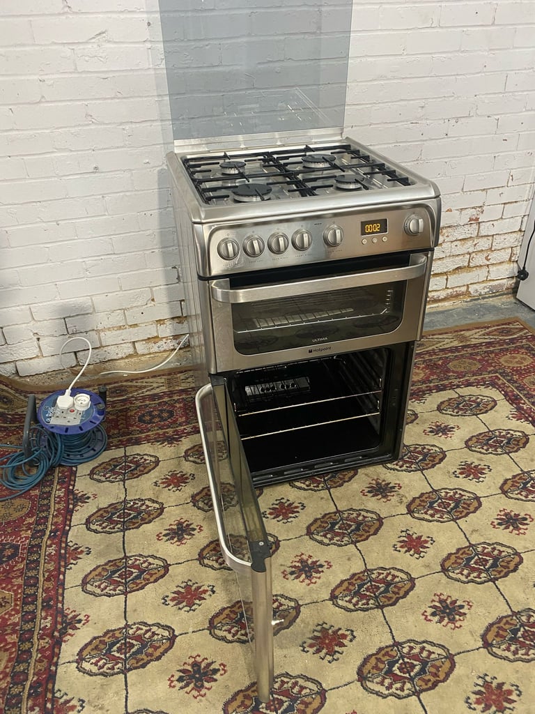 HotPoint Stainless Steel 60 CM Gas Cooker With Oven/Grill