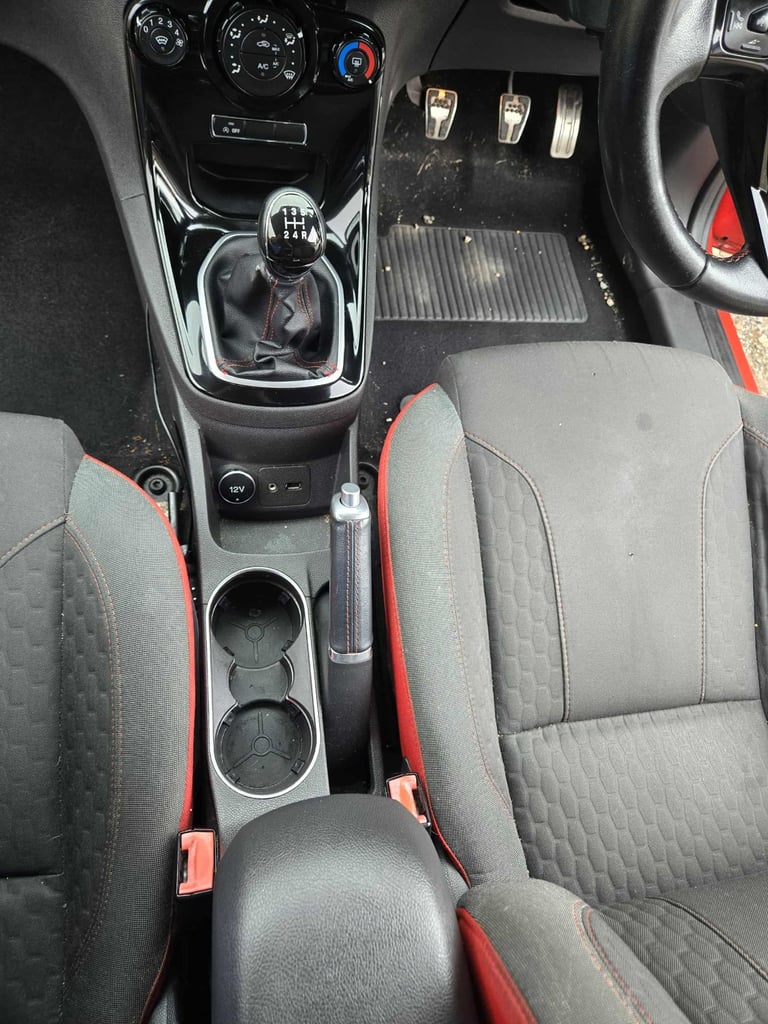 Ford, FIESTA, Hatchback, 2014, Manual, 998 (cc), 3 doors