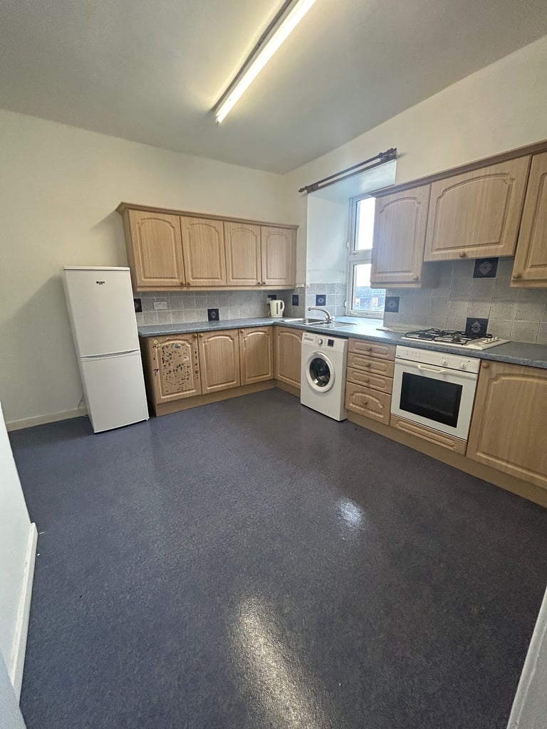 1-Bedroom Flat for Rent – West Blackhall Street, Greenock