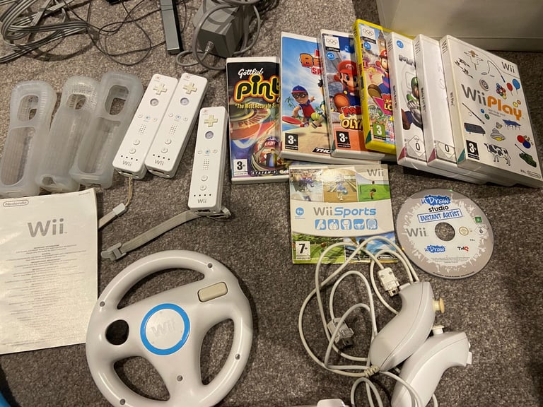 Nintendo Wii console Bundle