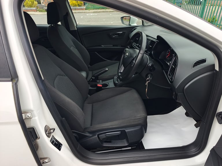 2013 SEAT Leon 1.2 TSI SE 5dr [Technology Pack] HATCHBACK Petrol Manual