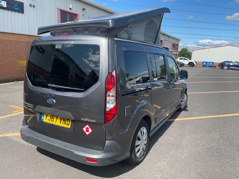 Ford TOURNEO CONNECT GRD ZETEC