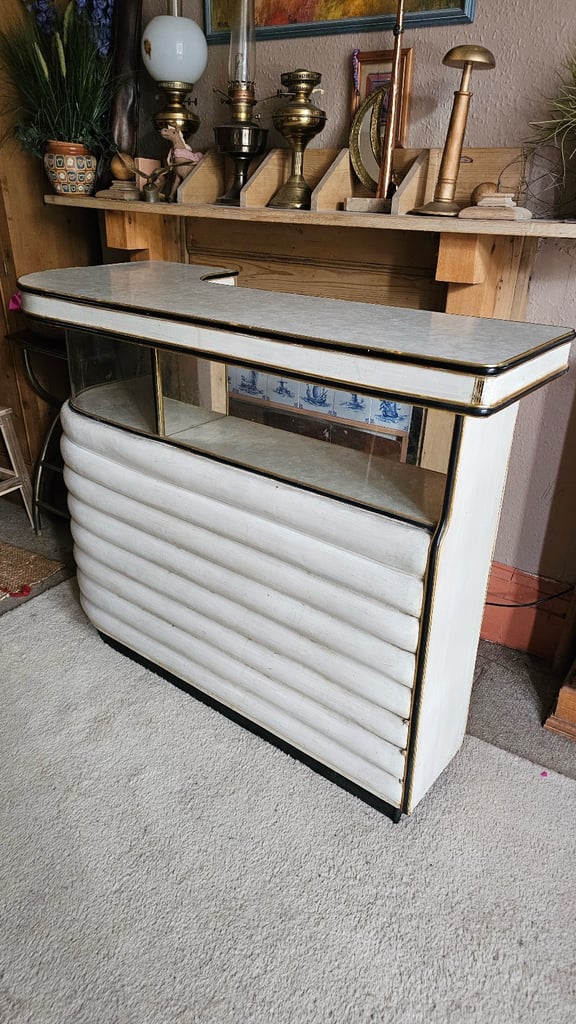 image for 1950s Retro Bar with Stool