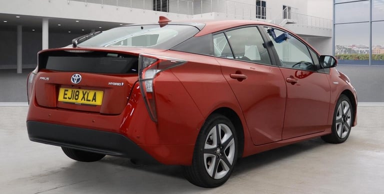 2018 Toyota Prius 1.8 VVTi Business Edition Plus 5dr CVT HATCHBACK PETROL/ELECTRIC Automatic