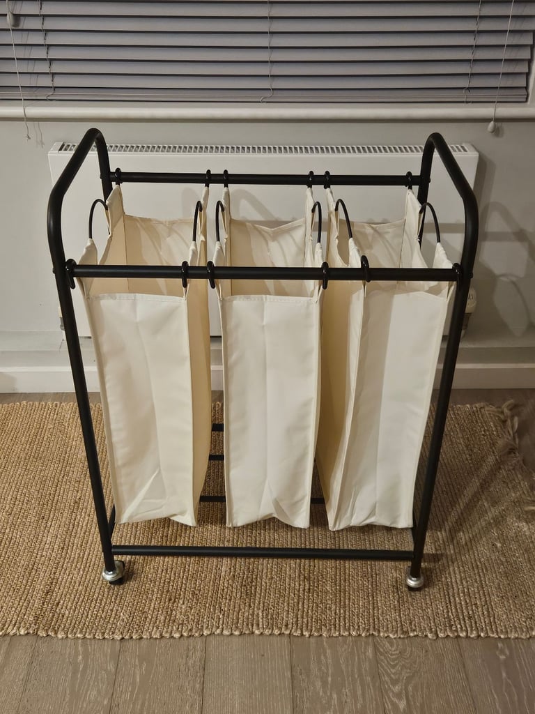 image for 3 bags Laundry hamper - beige - excellent condition