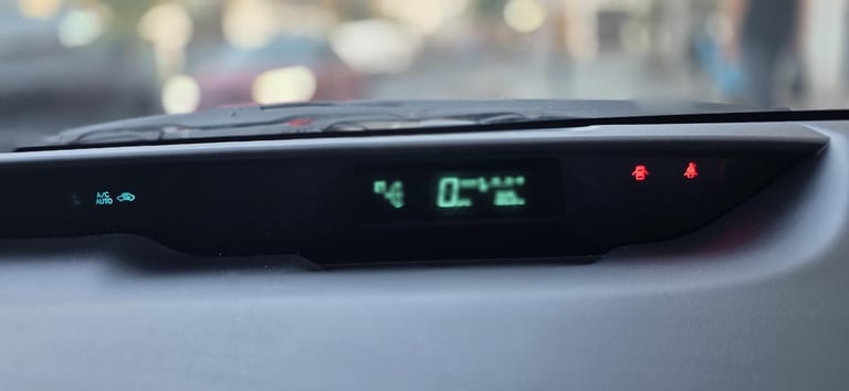 2005 Toyota Prius 1.5 T Spirit CVT 5dr HATCHBACK Petrol/Electric Hybrid Automatic